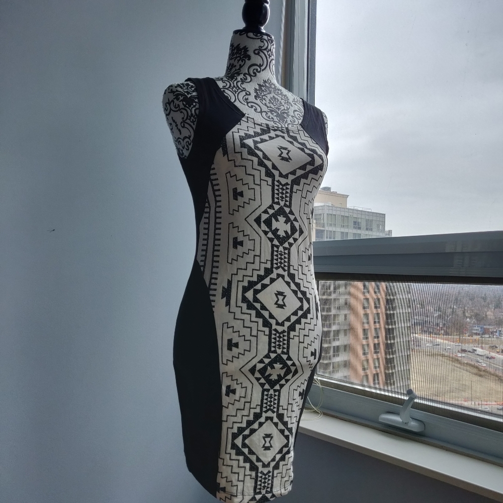 Vero Moda Petite Bodycon Party Dress in Black